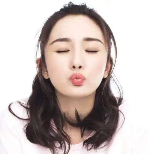 女星嘟嘴卖萌神表情热巴搞怪,baby少女,却都被郑爽秒杀了
