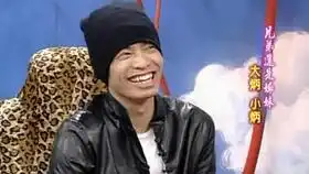 大炳分享gay圈搞笑故事,一群t帮一群gay灭火,gay吧搞笑约p
