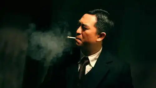 精美壁纸张嘉译
