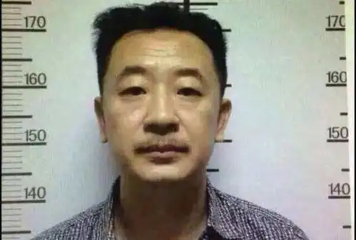 娱乐圈里那些带波字的男星都不行,只有他是真低调
