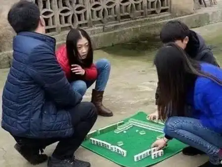 搞笑段子亲爱的,揍他,我笑的肚子疼死了
