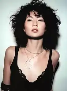 港姐出身的金马影后张曼玉搞音乐她是认真的
