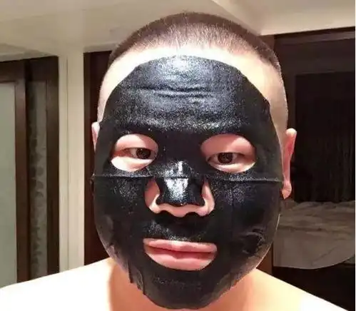 范冰冰敷面膜搞怪,明星面膜一个比一个搞笑,你能猜出她们是谁吗
