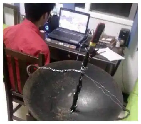 搞笑图片姑娘,你别激动,该紧张的是我俩吧

