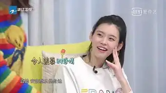 胡可生安吉后,一家人围着安吉身边只有妈妈闺蜜,场面太搞笑
