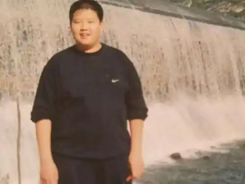 当初胖成球,如今帅掉渣,向佐vs郭麒麟,看到魏大勋想嫁减肥
