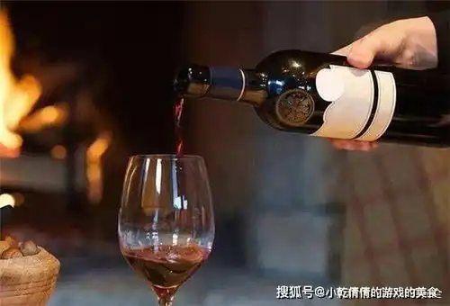 倒红酒时,为什么通常只倒酒杯的三分之一,倒满了会被人笑话
