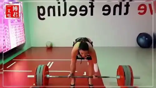 额,谁说赛场上只有比赛让人激动的感觉这一个个的意外更好看啊
