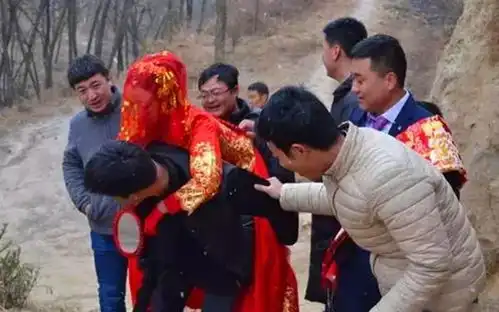 小村庄血案始末男子多次提亲皆被拒,一怒奸杀少女摔死幼童
