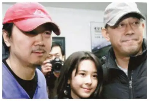 姜文称女儿全世界最漂亮,看到照片后,网友我服气了
