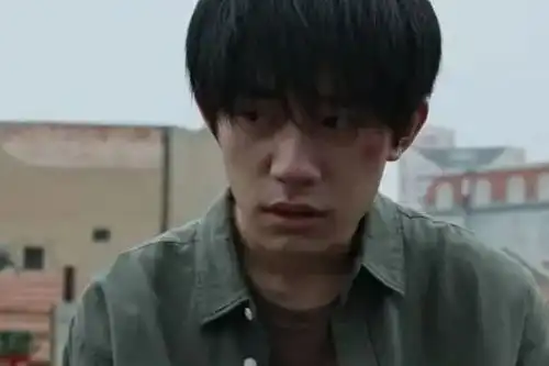 不再搞笑的岳云鹏,在这部抗癌题材电影里,奉献出史上最好的演技
