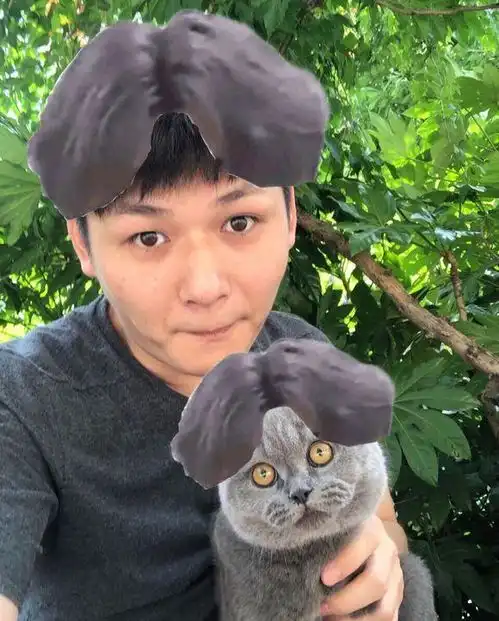 搞笑图片这二胎孩子在肚子里面干嘛呢,住二手房,忙着装修呢
