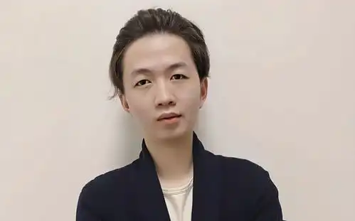 吕德华生日会被官方恶搞,粉丝弹幕霸屏,华子无地自容

