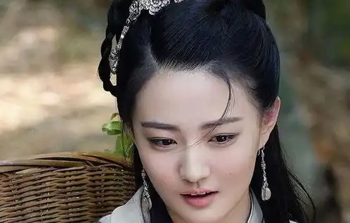 半年4部剧,徐璐开启霸屏模式,搞事业才是王道
