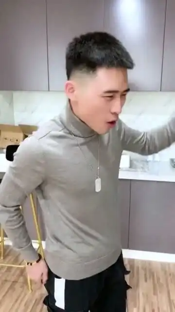 当老公给我看完腹肌后,猛男秒变萌男,场面实在太搞笑
