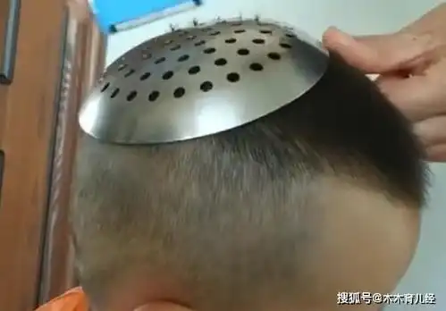 爸爸给儿子理的发型太成熟,宝妈看后啼笑皆非是你吗广坤
