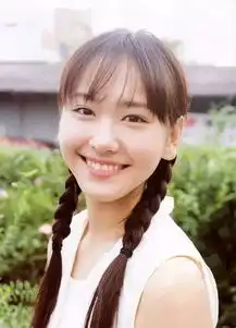 日本真女神新垣结衣13岁照片曝光身高已有159cm
