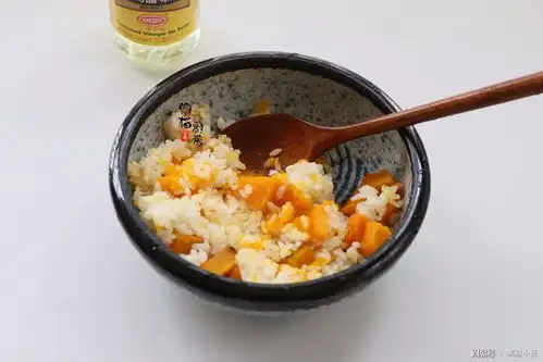 1碗米饭2块南瓜,教你做孩子最爱的饭团,造型有趣,比面包好吃
