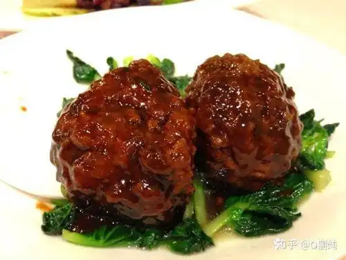 在上海,别再只奔着南翔小笼去了,还有那么多傲娇的美味小吃等着你之正餐篇
