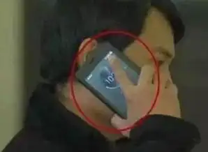 尬性十足的穿帮镜头一群妃子头顶一排的灯,一排香烟冒充子弹

