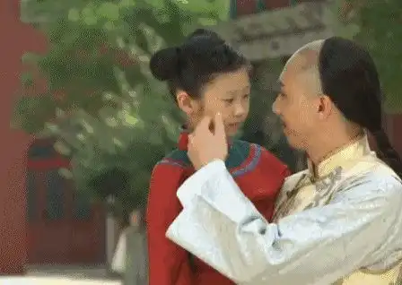 欺骗观众的搞笑穿帮镜头,导演是把观众的智商按在地上摩擦吗
