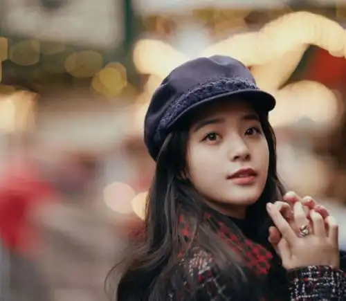 胖了欧阳娜娜新综艺少女感消失,双下巴有些明显
