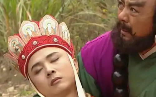西游记唐僧行李里装了啥,为何八戒一提散伙就着急分行李
