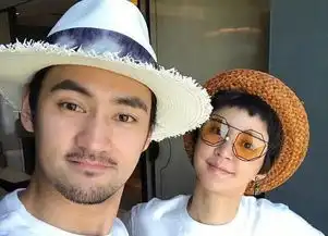 袁弘张歆艺现代风格豪宅,时尚感满满,爱宠之家比动物园还好玩
