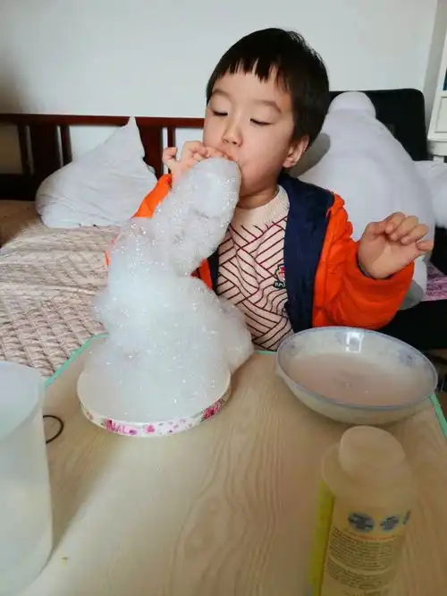 制作泡泡龙有趣的泡泡龙
