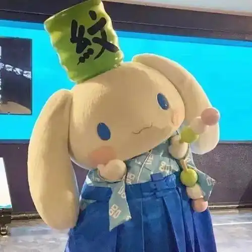 给大家表演一个小可爱营业
