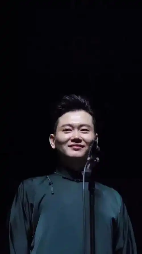 壁纸丨我承认我挺喜欢你的,即使你让我不快乐
