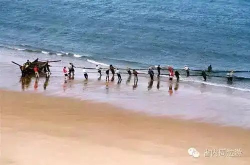 国庆650元起享饕餮美食精旅狂欢海鲜大咖,石头会唱歌,拉网海边风光二日游x
