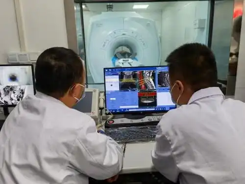 数说宝藏70年巨变丨多重保障西藏医疗体系为群众健康保驾护航
