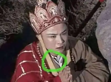穿帮图一唐僧很搞笑,图七导演把观众当傻子,不过够我笑一整天
