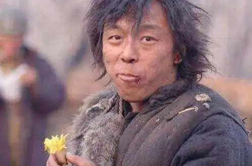 同样是演乞丐孙俪流鼻涕,周星驰的头发打结,杨颖怎么演的
