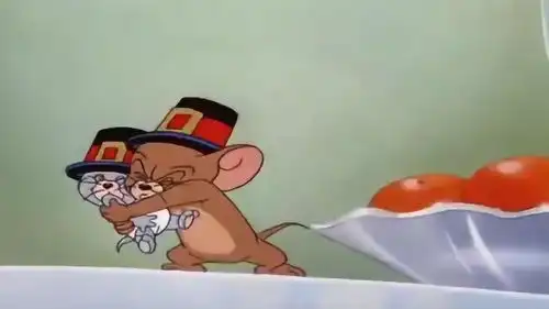 猫和老鼠餐桌上的闹剧可真搞笑,而我好心疼一大桌美食啊
