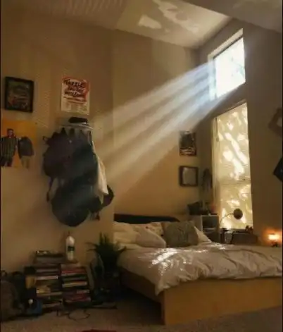 搞笑图片这样小猫就不会着凉了吧
