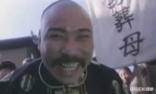 为躲警察进剧组,一不小心竟成了影帝,晚年与保姆相依为命
