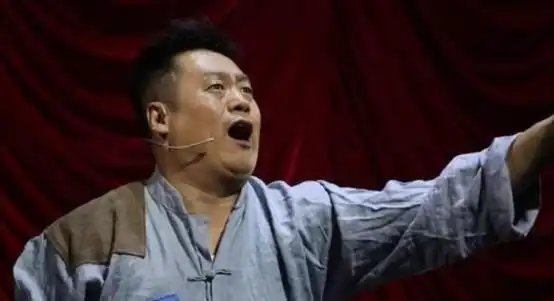 13岁就辍了学,父亲蹬三轮供他学戏,小保安宋晓峰的奋斗史
