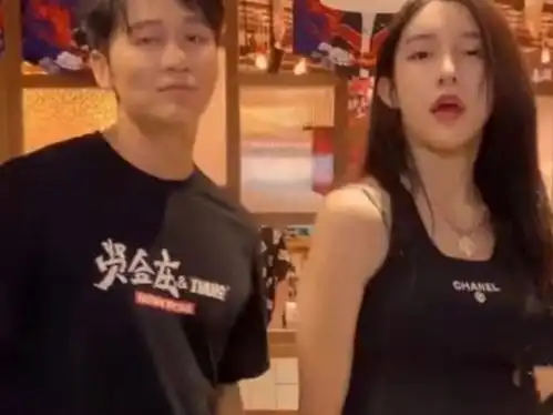 李晨驾驶豪华游艇出海状态好,范冰冰深夜痛哭用工作摆脱失恋
