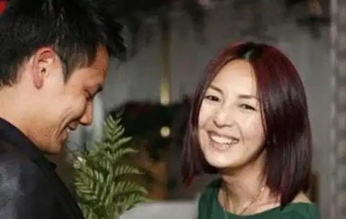 严宽求婚杜若溪成功盘点明星浪漫求婚方式
