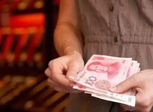 怎么对付不交生活费的老公老公给老婆生活费应该吗
