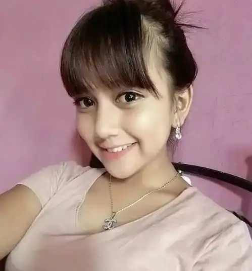 搞笑gif根据我多年侦查经验,妹子应该是感冒了
