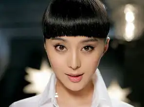 异性缘好桃花旺的女人面相几大特点
