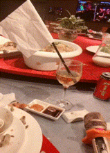 搞笑gif动图我以为你的功力会很深厚呢谁知道太菜了
