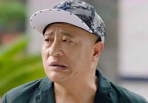 德云社蒸蒸日上,赵家班内乱不止,赵本山真的错了
