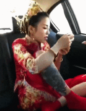 搞笑gif据说这看似跟土一样的东西,才是最珍贵的
