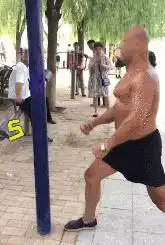 看了这些公园大爷大妈们的健身照片,我惊呆了
