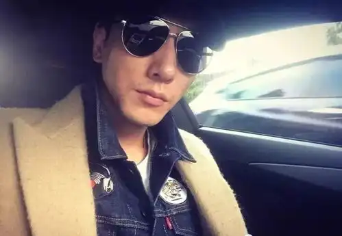张亮的大衣,回答了困惑你很久的问题哦
