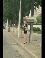 gif搞笑趣图这是什么情况大家说我到底是约不约呢
